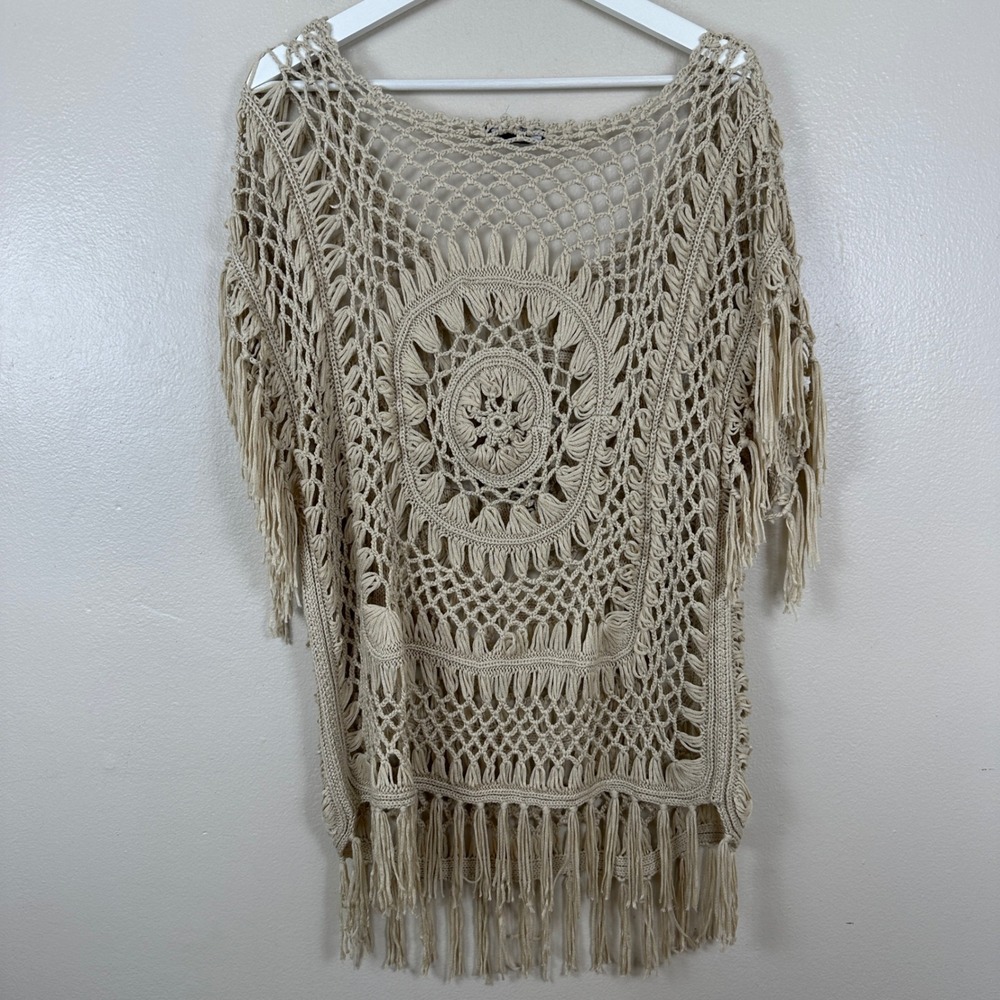 deb Women's OS Crochet Poncho Top Beige Boho Fringe Medallion Knit T44 - Picture 2 of 6